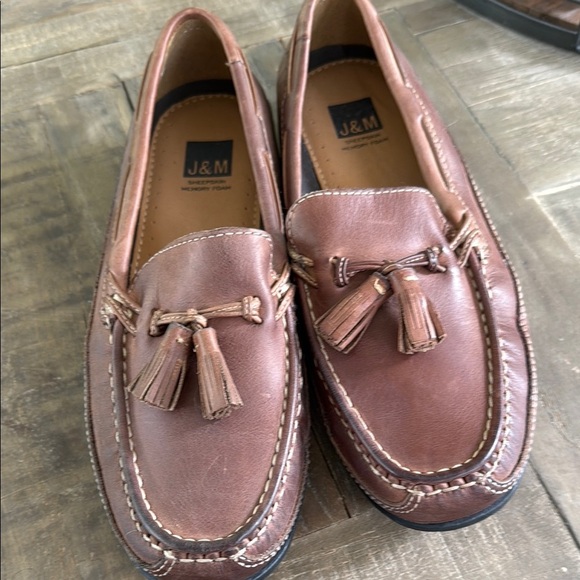 NWOB Johnston & Murphy Brown Leather Tassel Loafers - Picture 1 of 4